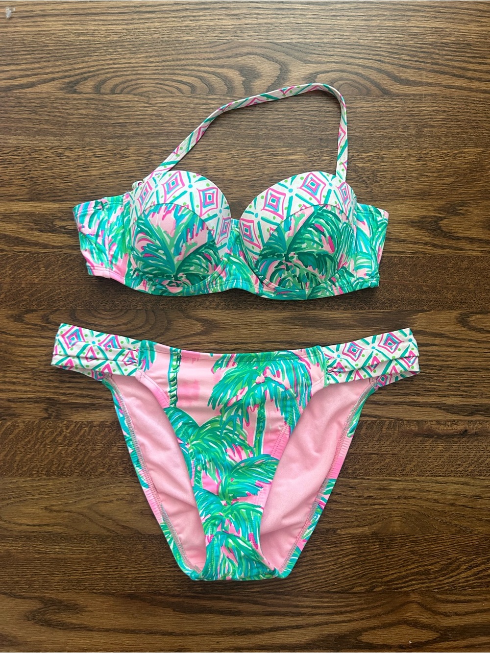 Lilly Pulitzer Suite Views Bikini Set Top Sz 2 Bottom Sz 6 Palm Print EUC